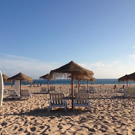 Carcavelos Surf House ภายนอก รูปภาพ