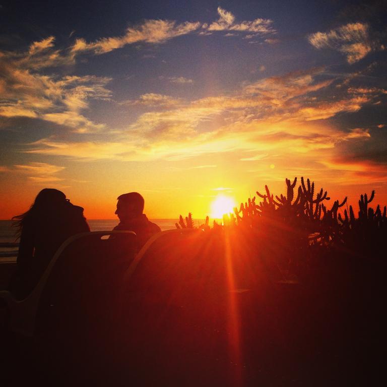 Carcavelos Surf House ภายนอก รูปภาพ