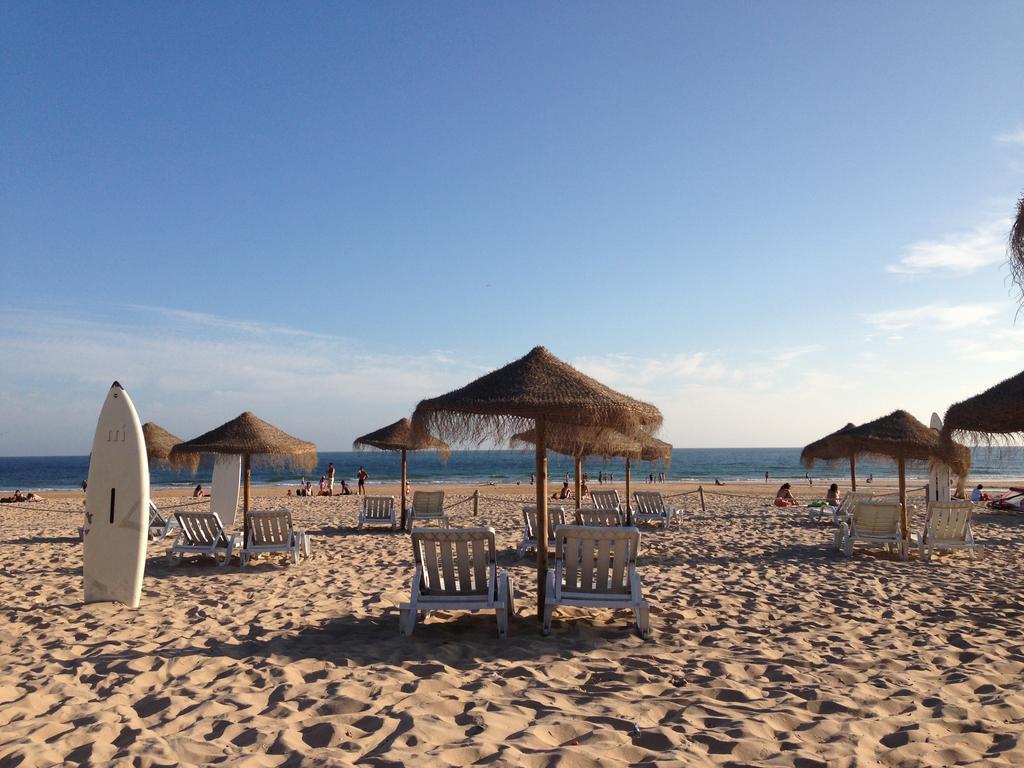 Carcavelos Surf House ภายนอก รูปภาพ