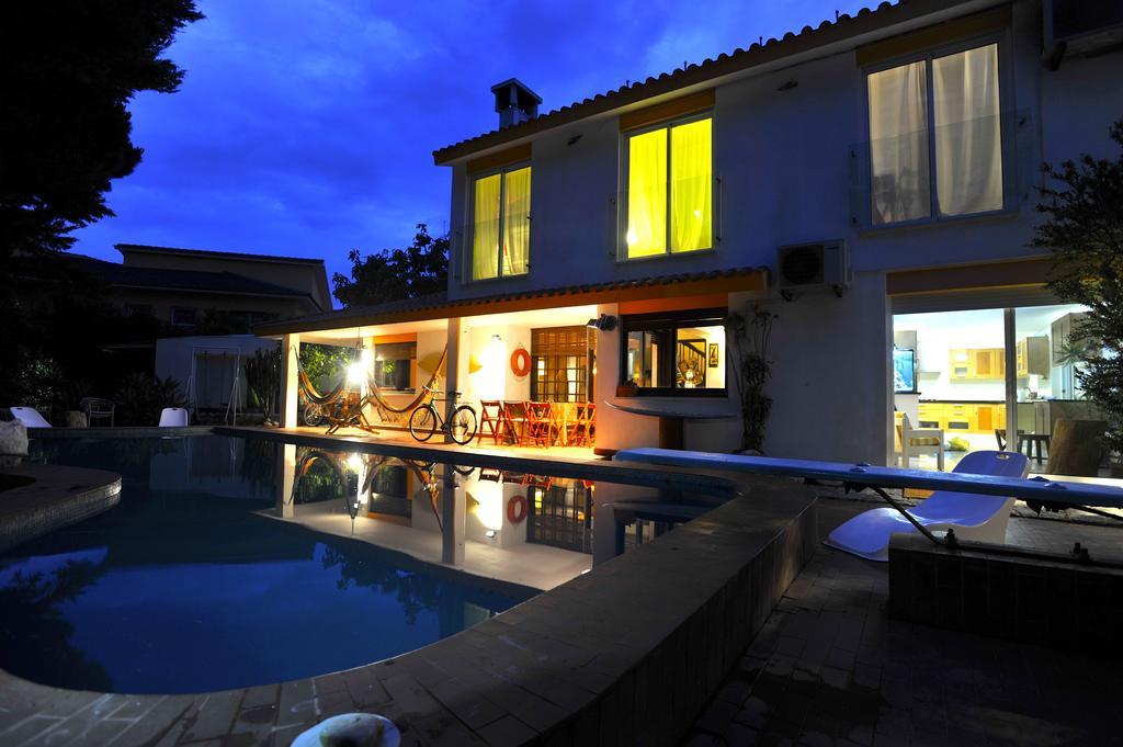 Carcavelos Surf House Bed & Breakfast ภายนอก รูปภาพ